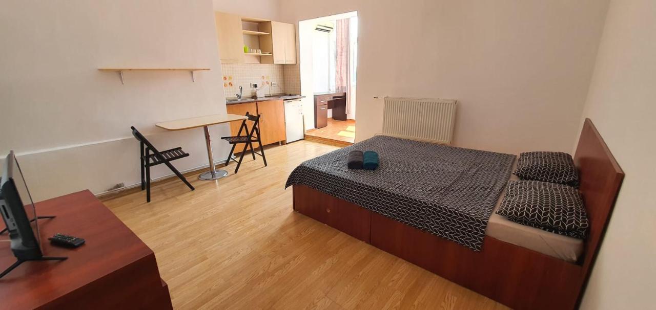 City Center Majestic Studio Apartman Bukarest Kültér fotó